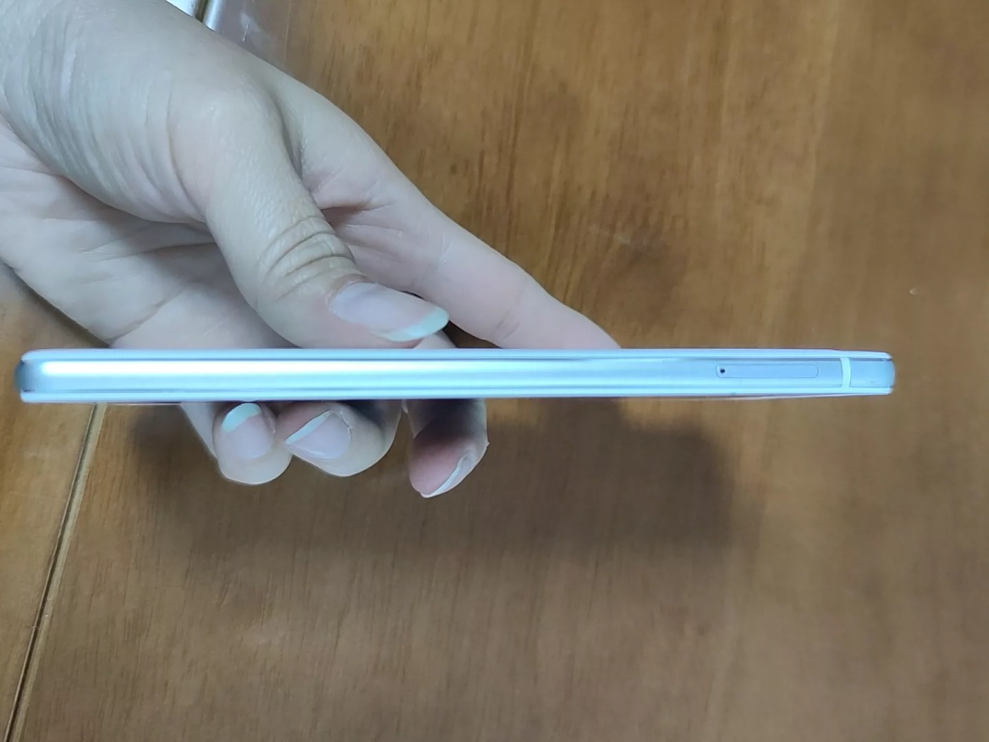 华为G9，3+16G,功能正常，可以做老人家或备用机，有账号，二手机出售不退换，包邮